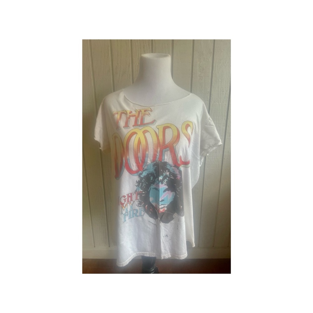 DOORS Grapic Tee Size Large
